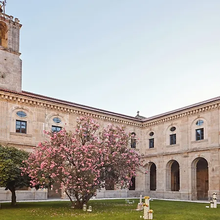 Hotel Eurostars Monumento Monasterio De San Clodio Leiro